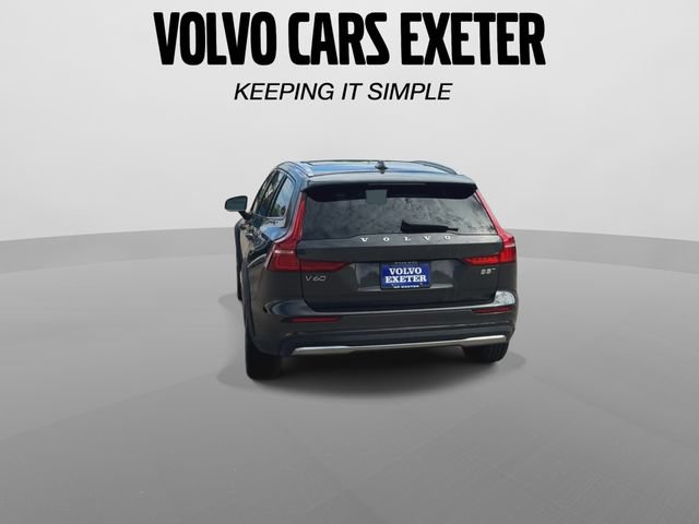 Certified 2025 Volvo V60 B5 Cross Country Plus AWD/4WD image 10