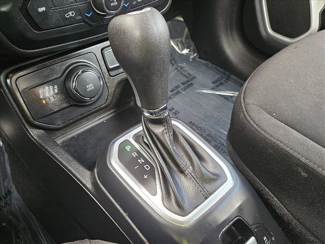 Used 2021 Jeep Renegade Sport AWD/4WD image 12
