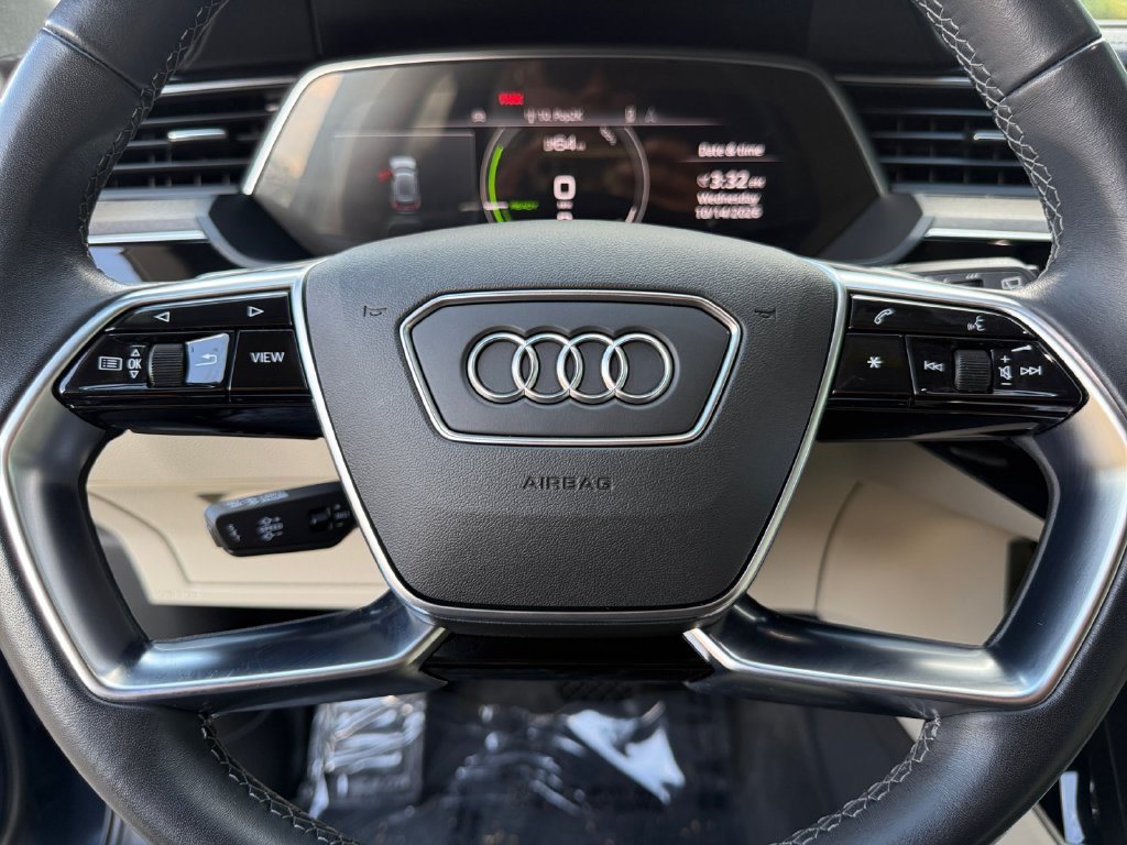 Used 2024 Audi Q8 e-tron Premium Plus w/ Premium Plus Package AWD/4WD image 20