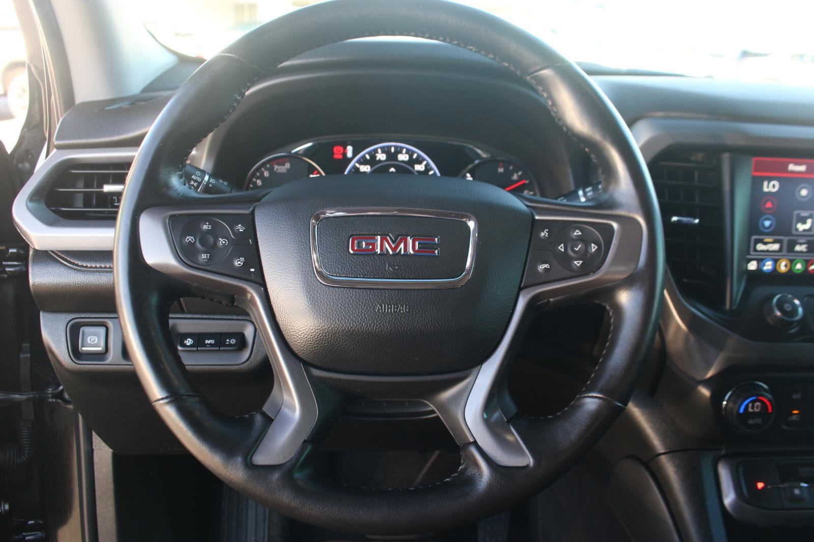 Used 2022 GMC Acadia AT4 w/ Technology Package image 20