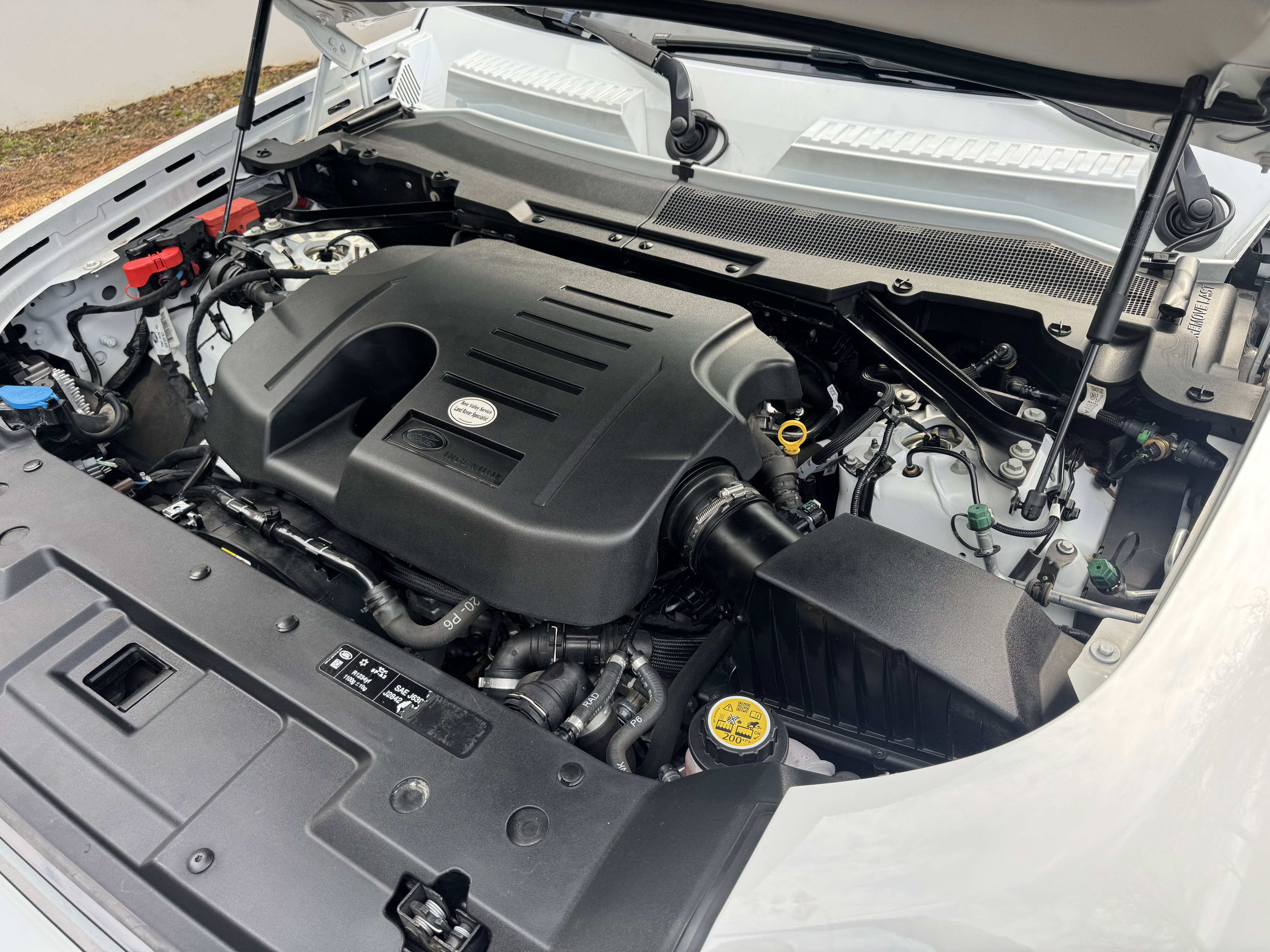 Used 2023 Land Rover Defender 130 S image 36