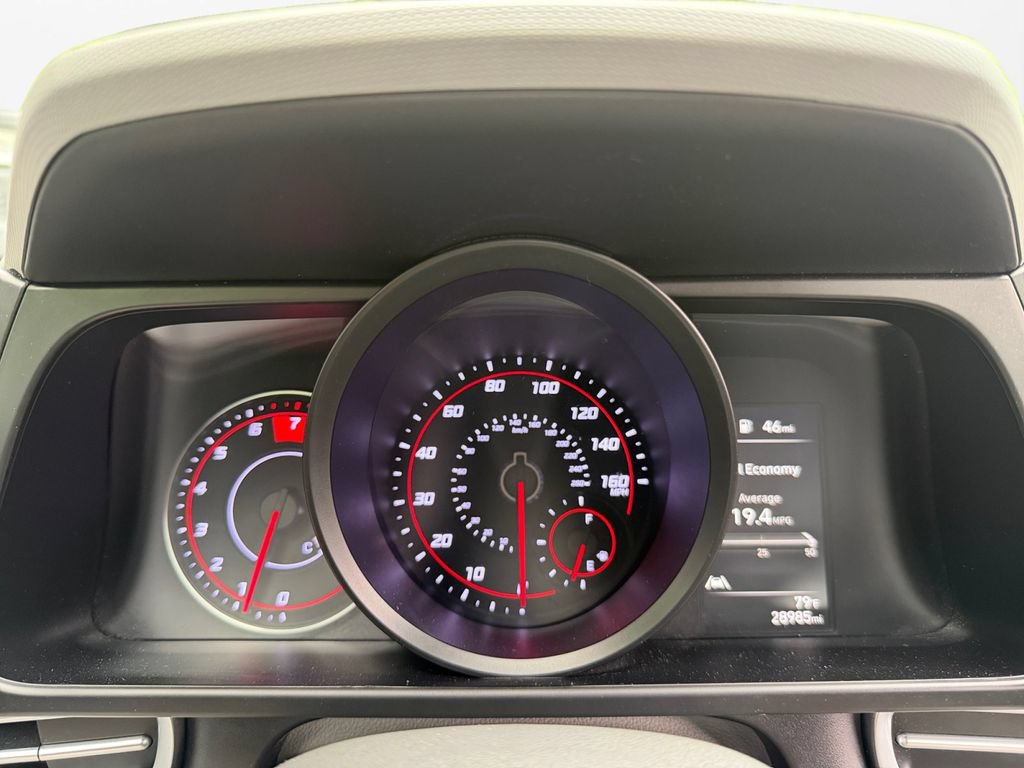 Used 2023 Hyundai Elantra SEL w/ Preferred Accessory Package FWD image 16