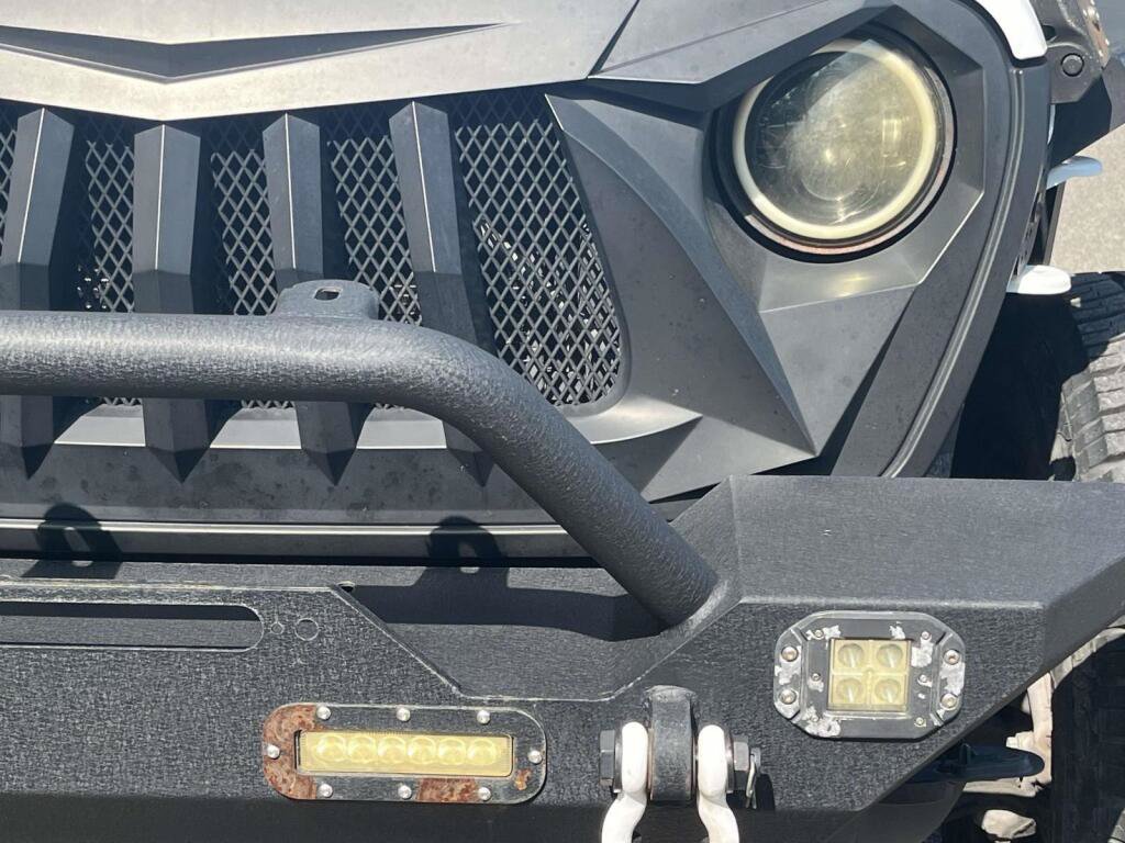Used 2018 Jeep Wrangler Unlimited Sport AWD/4WD image 13
