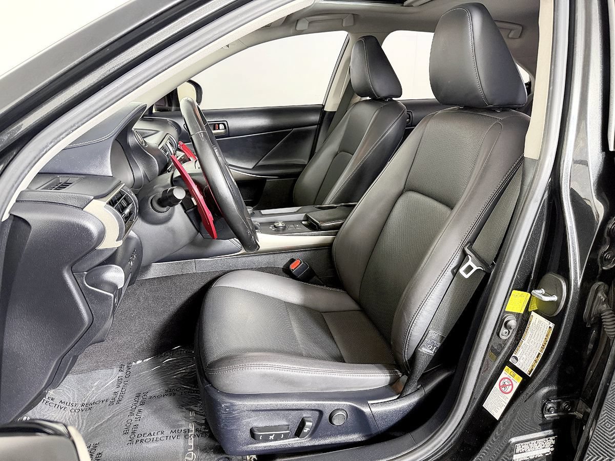 Used 2018 Lexus IS 300 w/ Accessory Package 2 RWD image 31