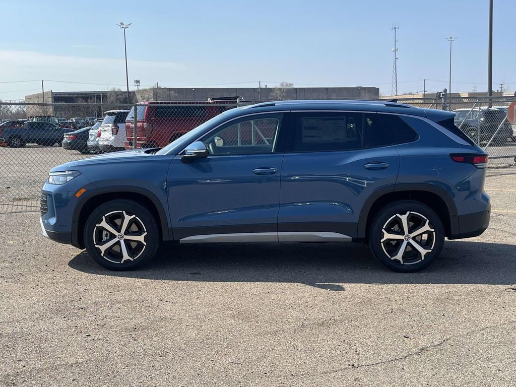 New 2026 Volkswagen Tiguan SE AWD/4WD image 2