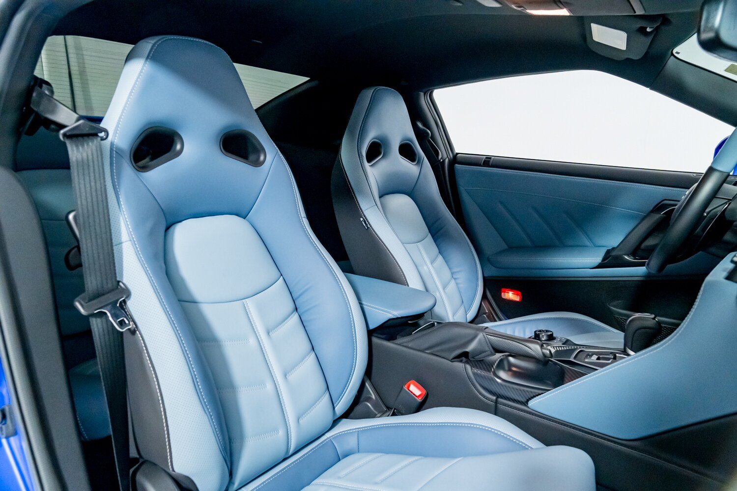 Used 2024 Nissan GT-R w/ Floor Mat Package AWD/4WD image 28
