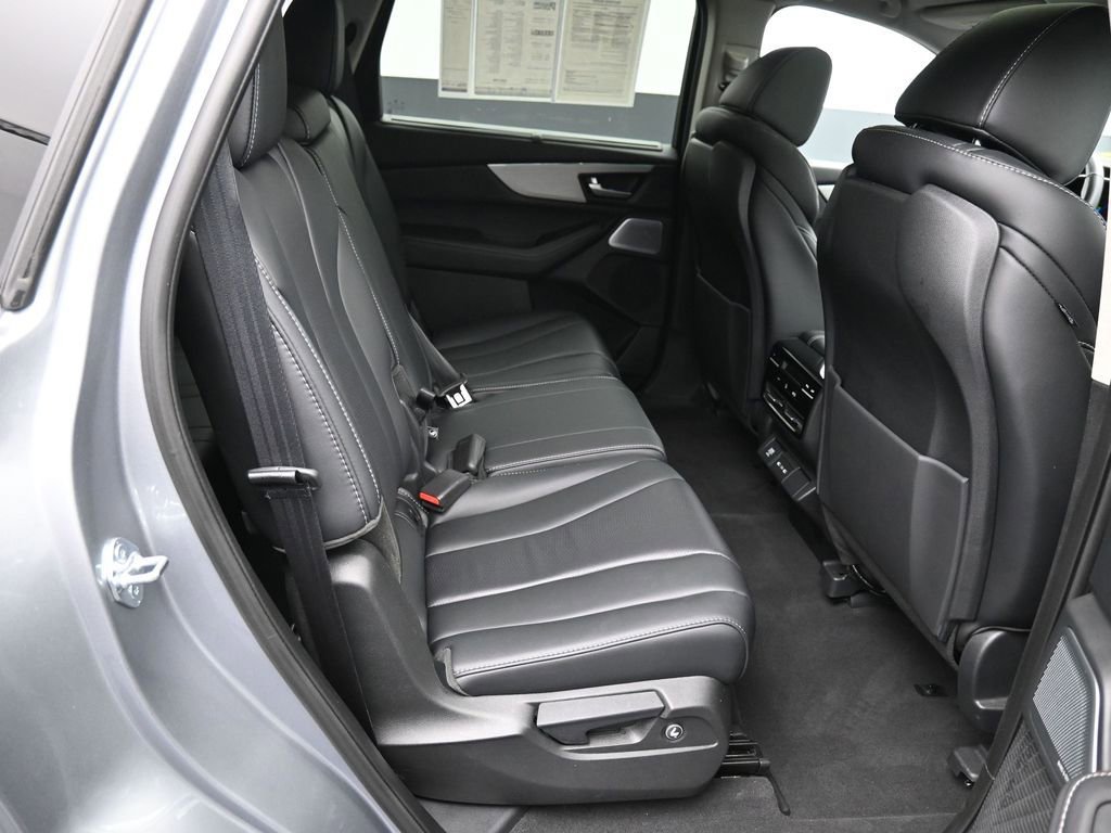 Certified 2025 Acura MDX SH-AWD w/ Technology Package image 26