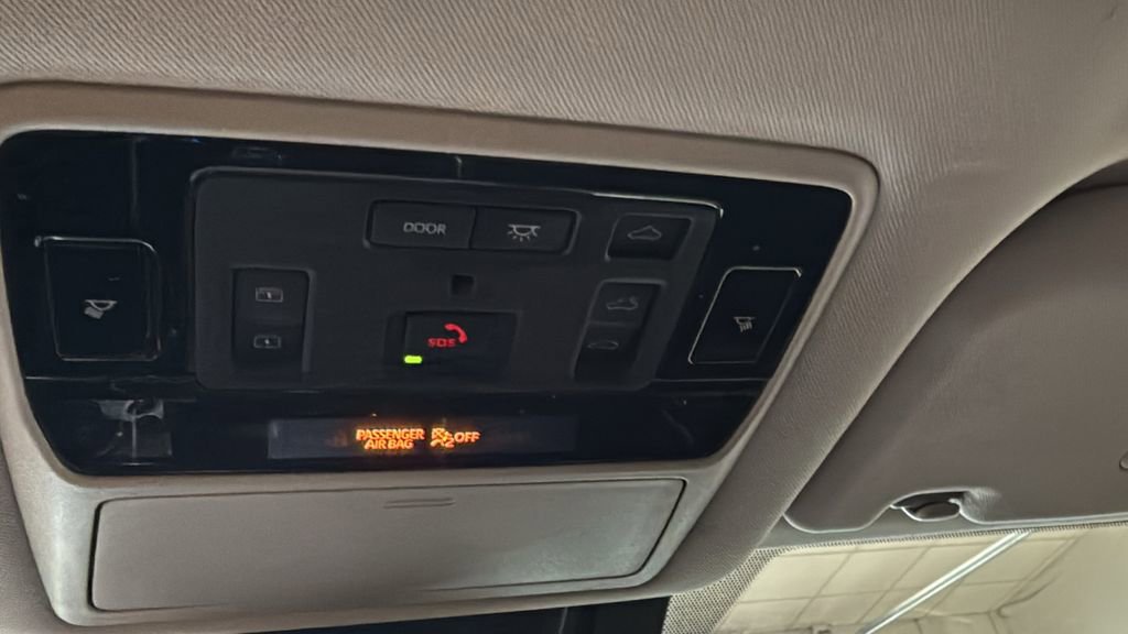 Used 2024 Toyota Grand Highlander AWD image 33