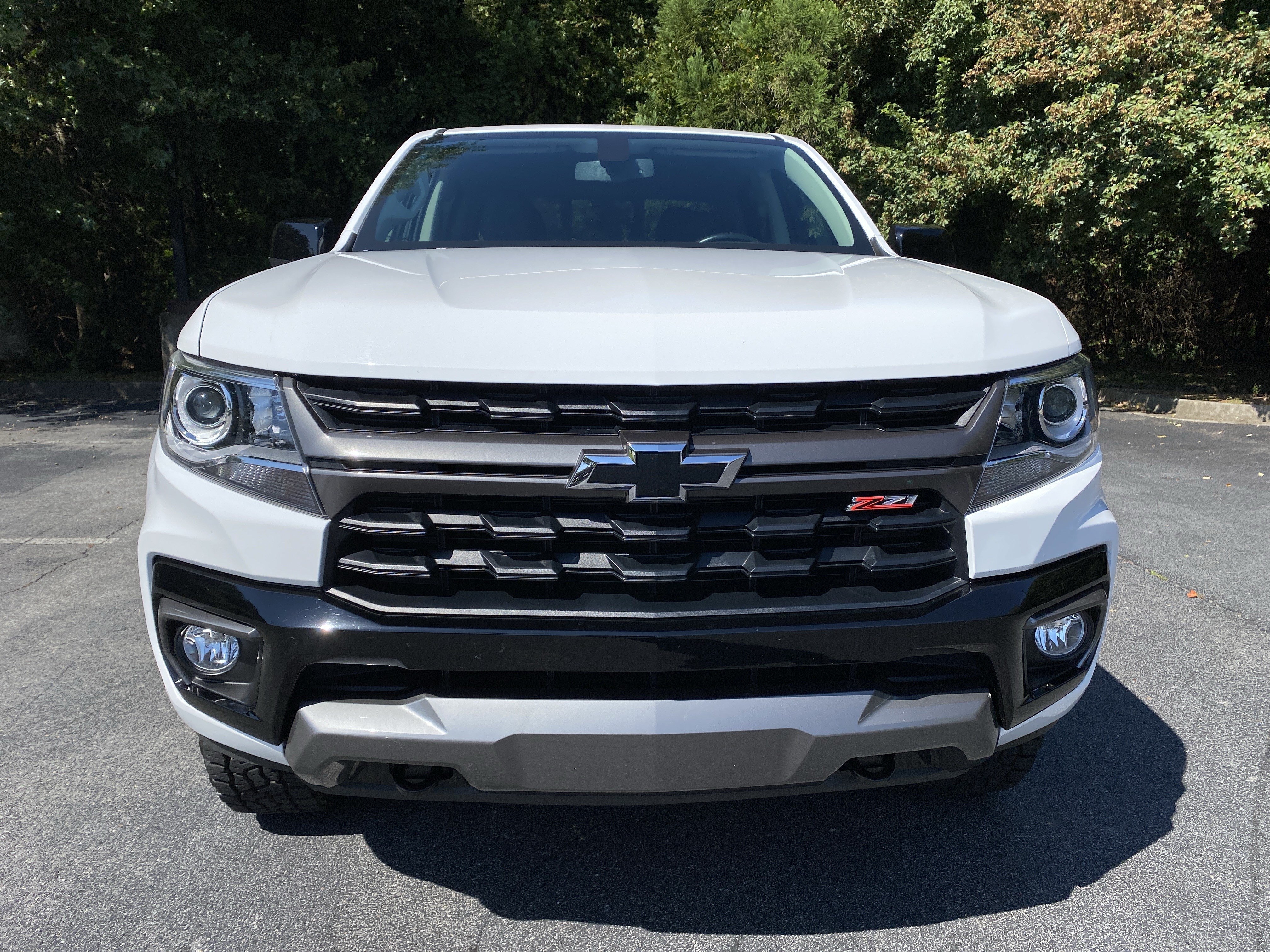 Used 2021 Chevrolet Colorado Z71 AWD/4WD image 3