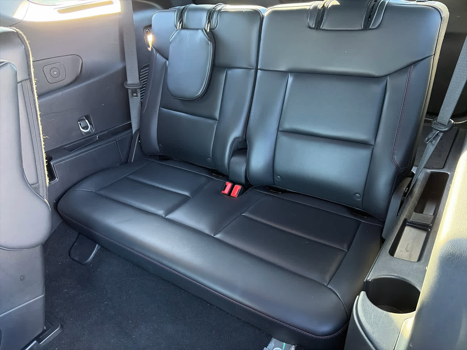 Used 2025 Ford Explorer ST-Line image 25