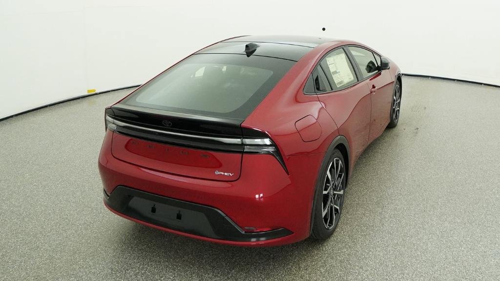 New 2026 Toyota Prius Plug-In Hybrid FWD image 12