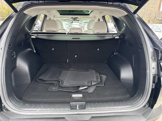 Certified 2023 Hyundai Tucson Limited w/ Cargo Package image 9