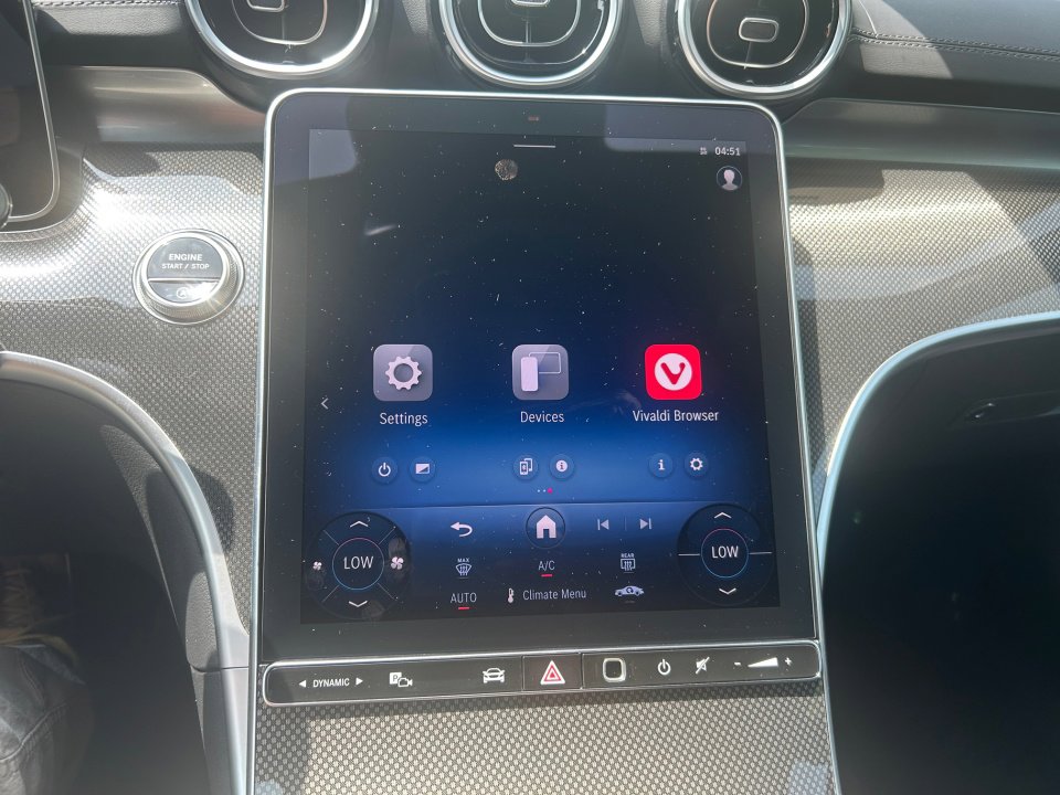 New 2025 Mercedes-Benz C 300 4MATIC Sedan image 17