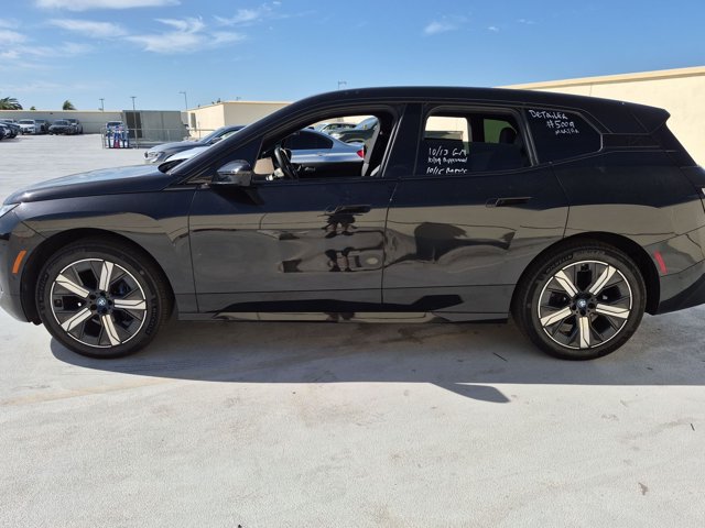 Certified 2024 BMW iX xDrive50 w/ Sport Package AWD/4WD image 8