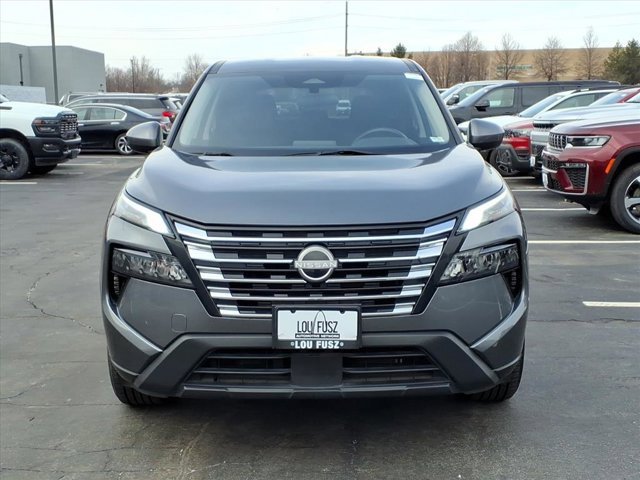 Used 2024 Nissan Rogue SV image 32