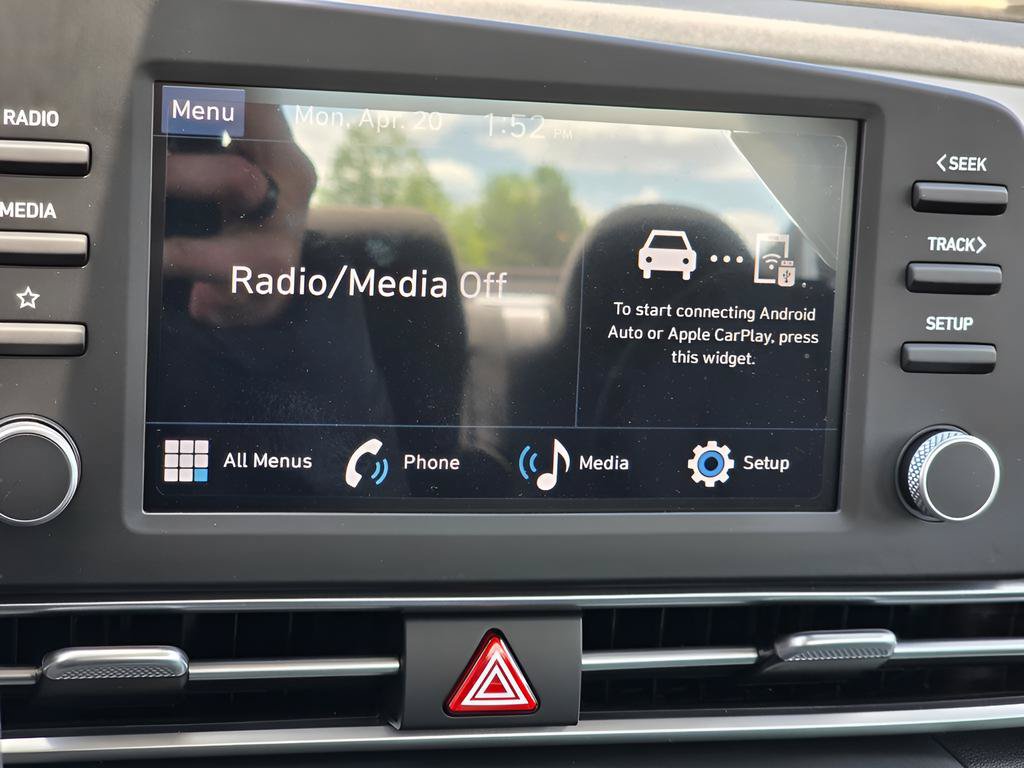 New 2026 Hyundai Elantra SE FWD image 19
