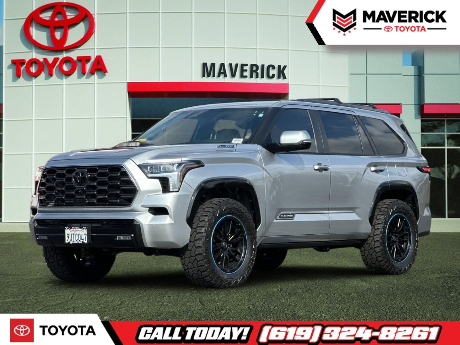 Used 2025 Toyota Sequoia Platinum AWD/4WD image 1