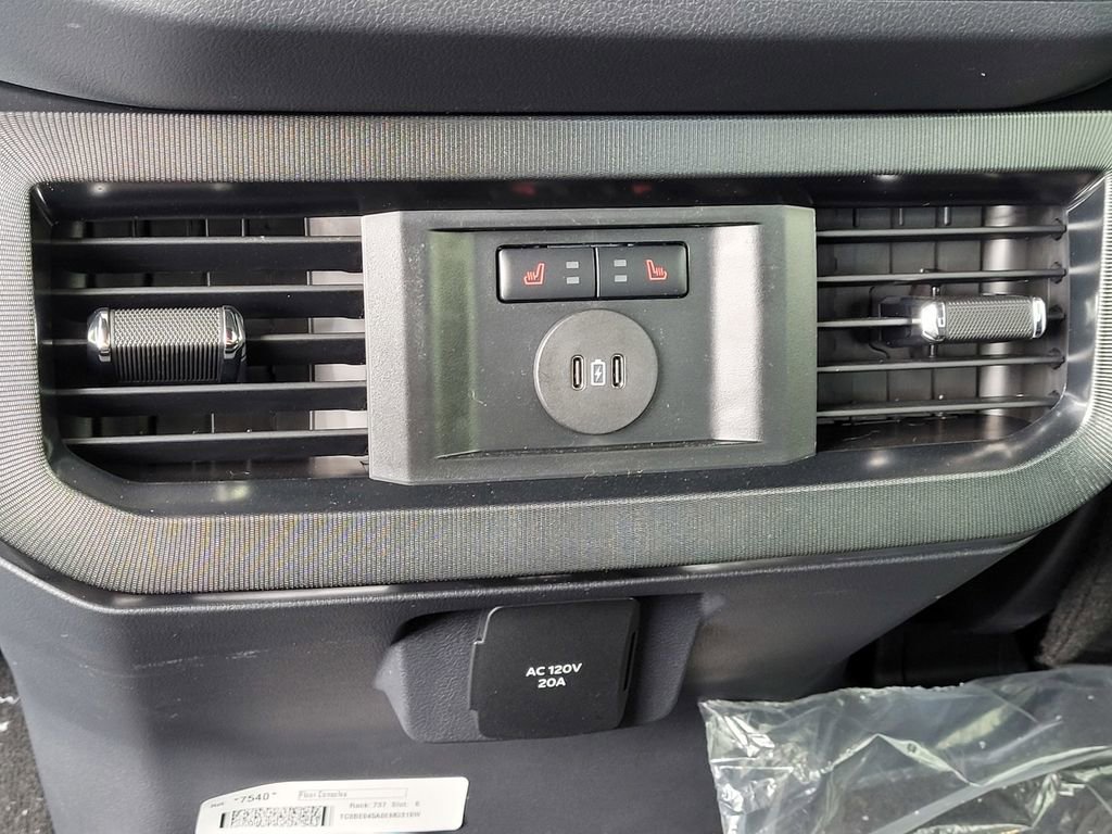 New 2026 Ford F250 Platinum w/ Tremor Off-Road Package image 40