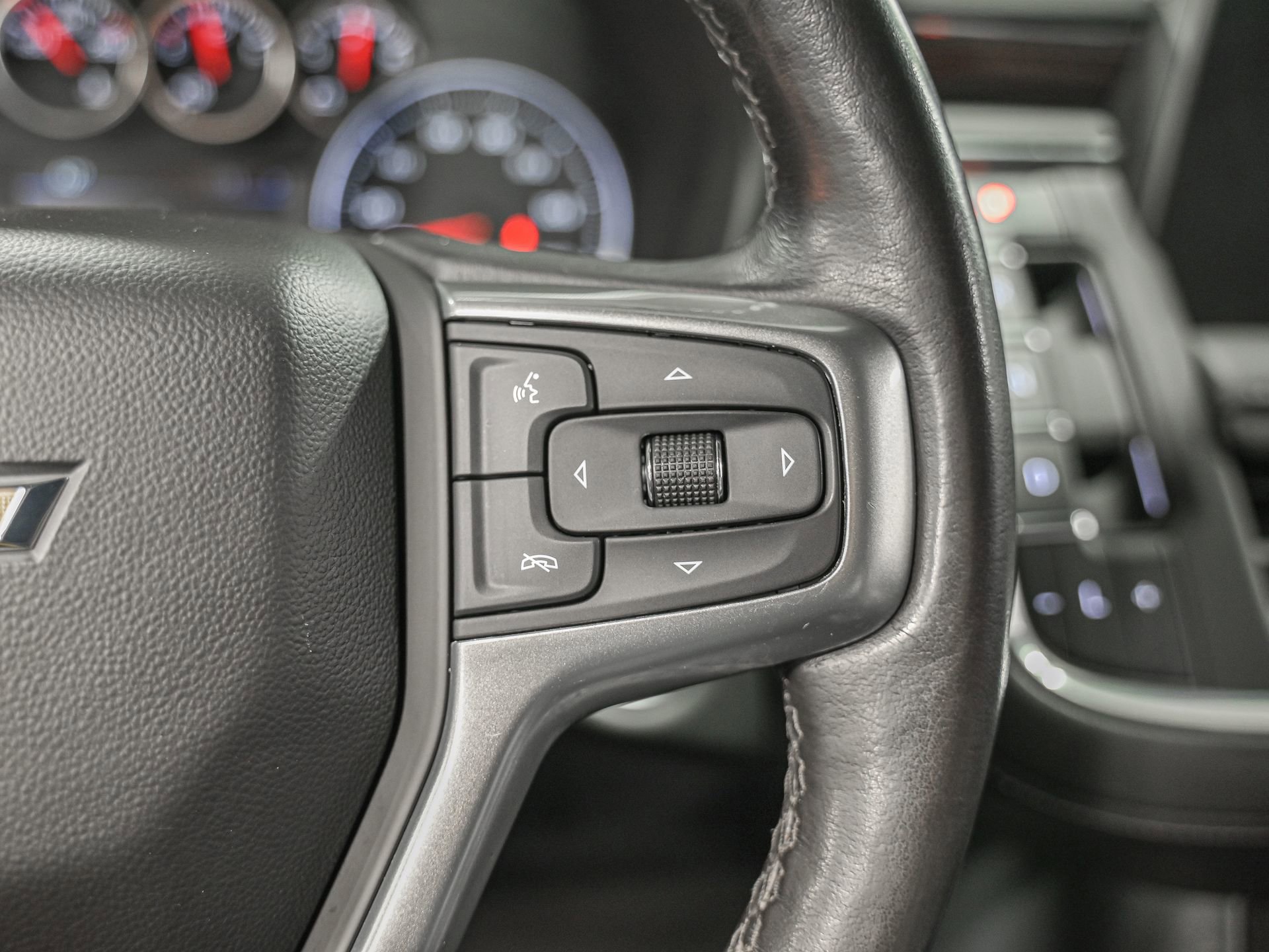 Used 2023 Chevrolet Suburban LS AWD/4WD image 20