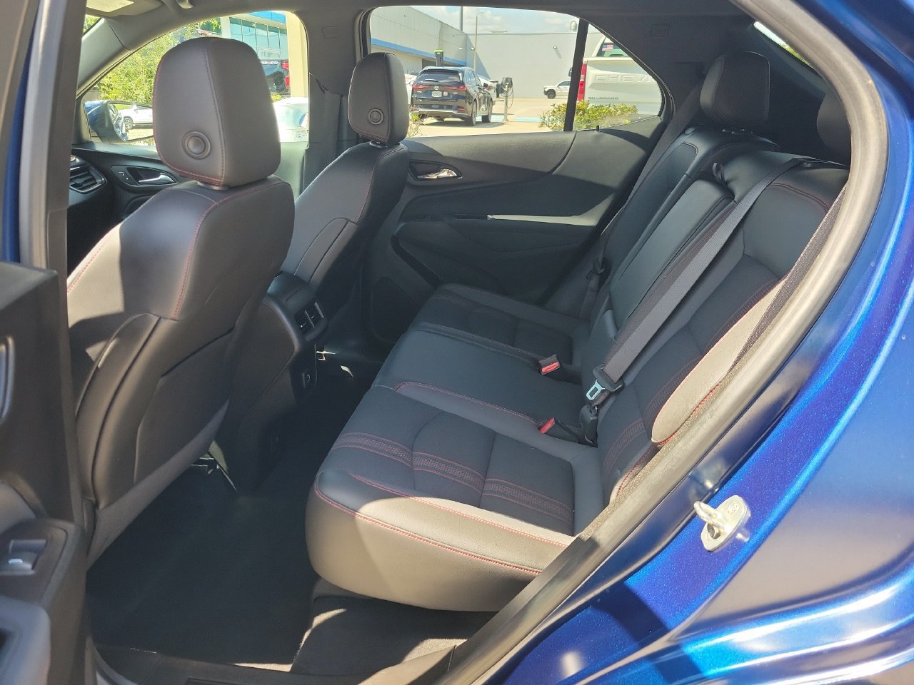 Certified 2022 Chevrolet Equinox RS w/ Infotainment Package FWD image 11