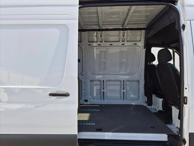 Used 2024 Mercedes-Benz Sprinter 2500 image 17