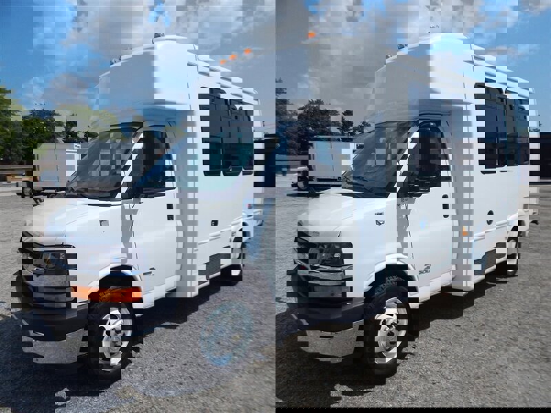 Used 2016 Chevrolet Express 4500 w/ Shuttle Bus Package image 3