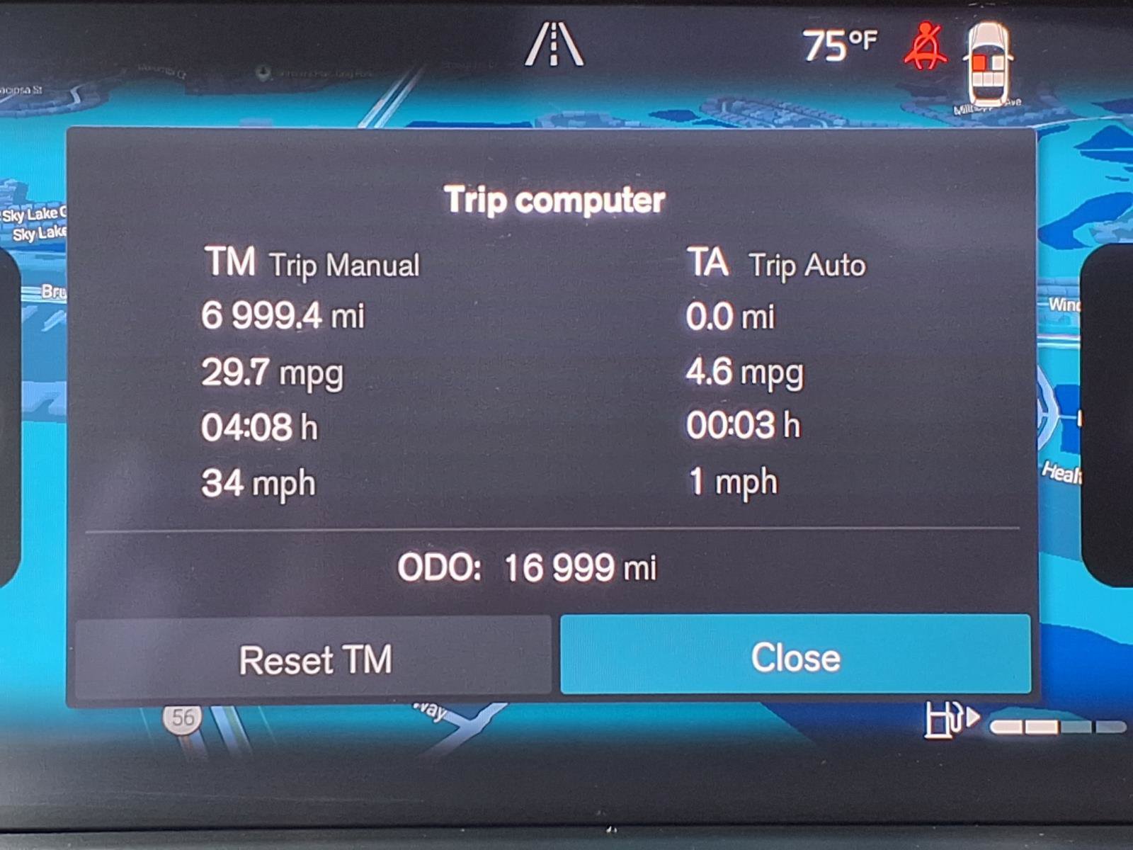 Certified 2025 Volvo XC40 B5 Ultra AWD/4WD image 33