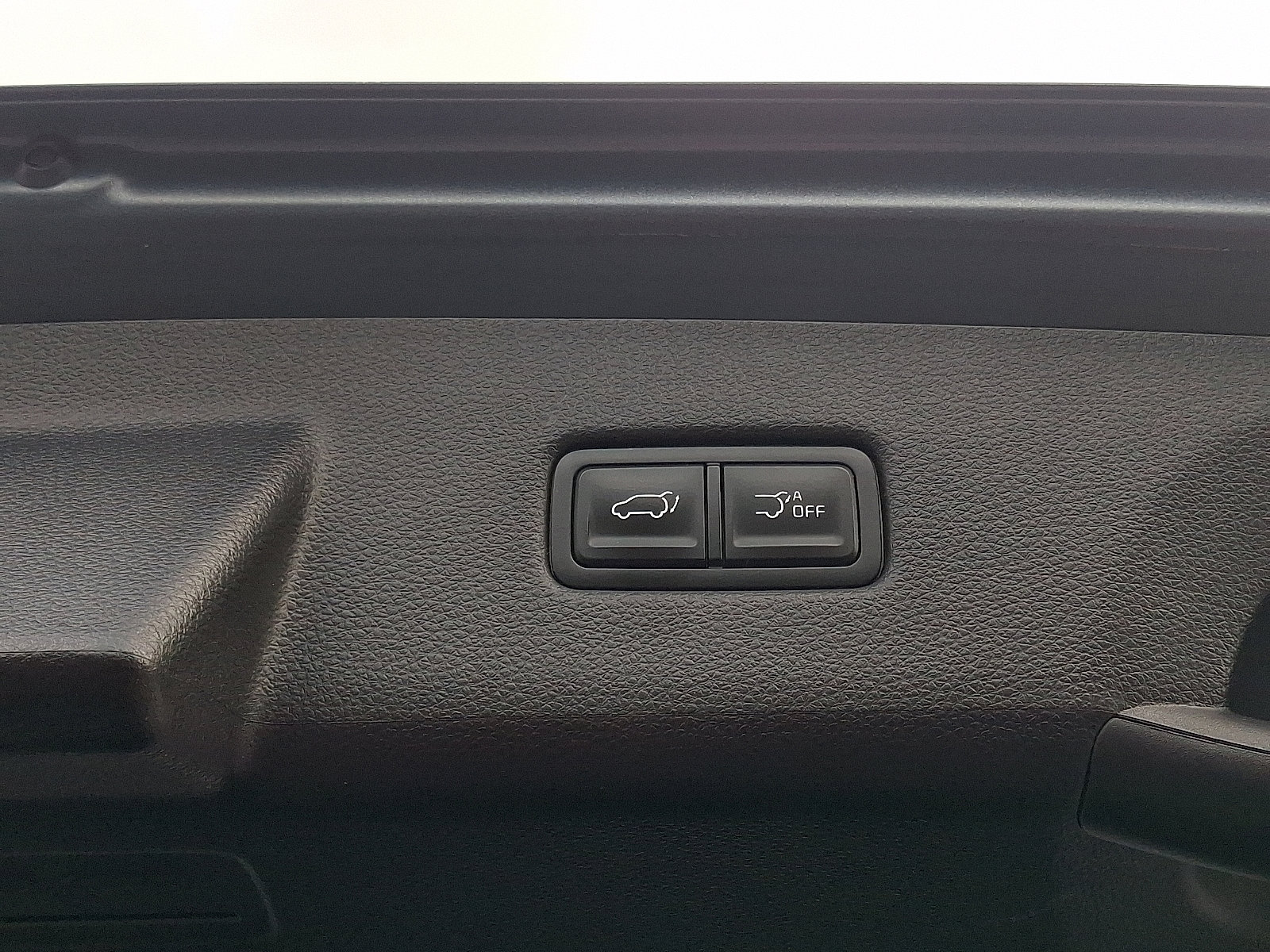 Certified 2023 Kia Carnival EX image 31