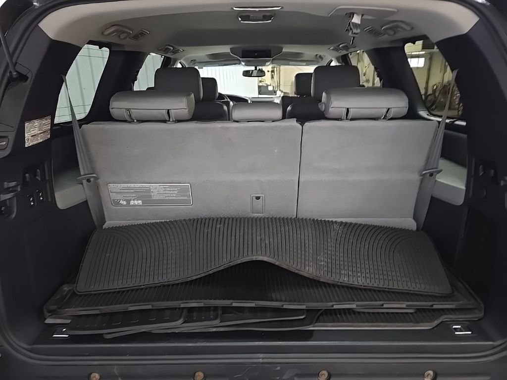 Used 2016 Toyota Sequoia Platinum image 12