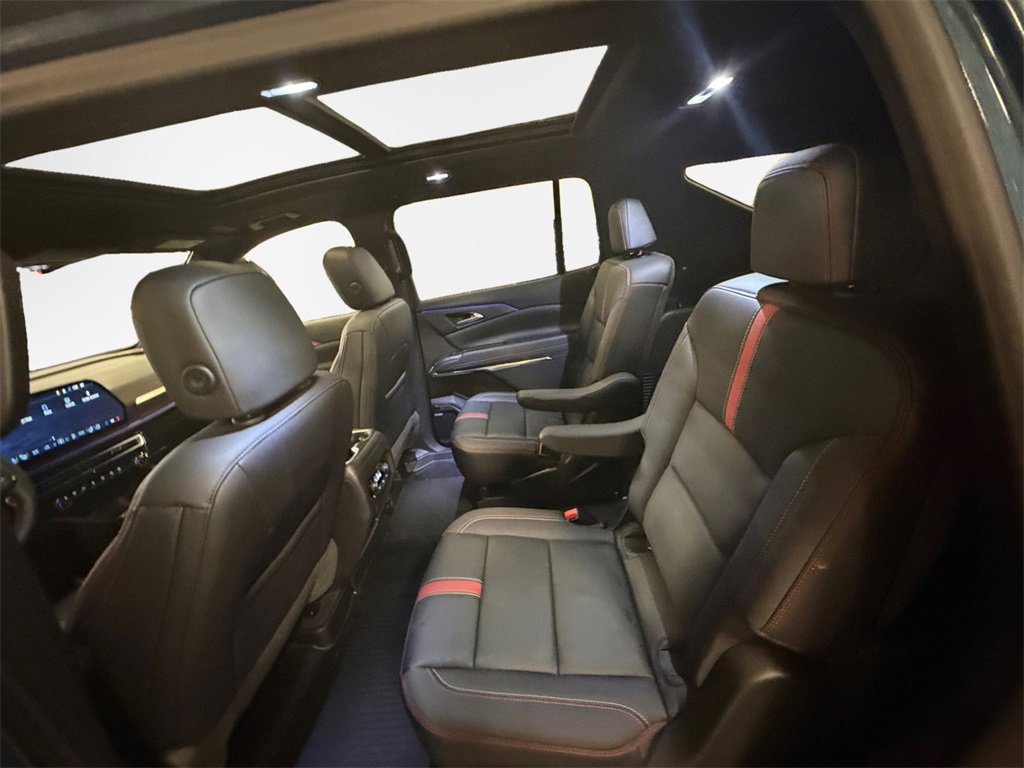 Certified 2025 Chevrolet Traverse RS w/ LPO, Floor Liner Package image 24