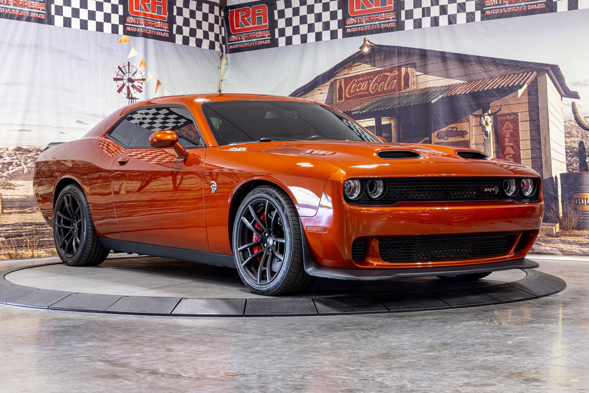 Used 2023 Dodge Challenger SRT Hellcat image 1