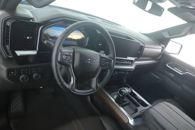 Used 2026 Chevrolet Silverado 1500 High Country w/ Midnight Edition image 17