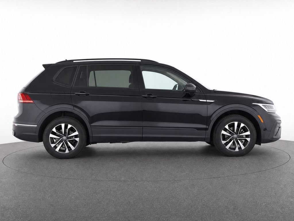 Used 2022 Volkswagen Tiguan S FWD image 8
