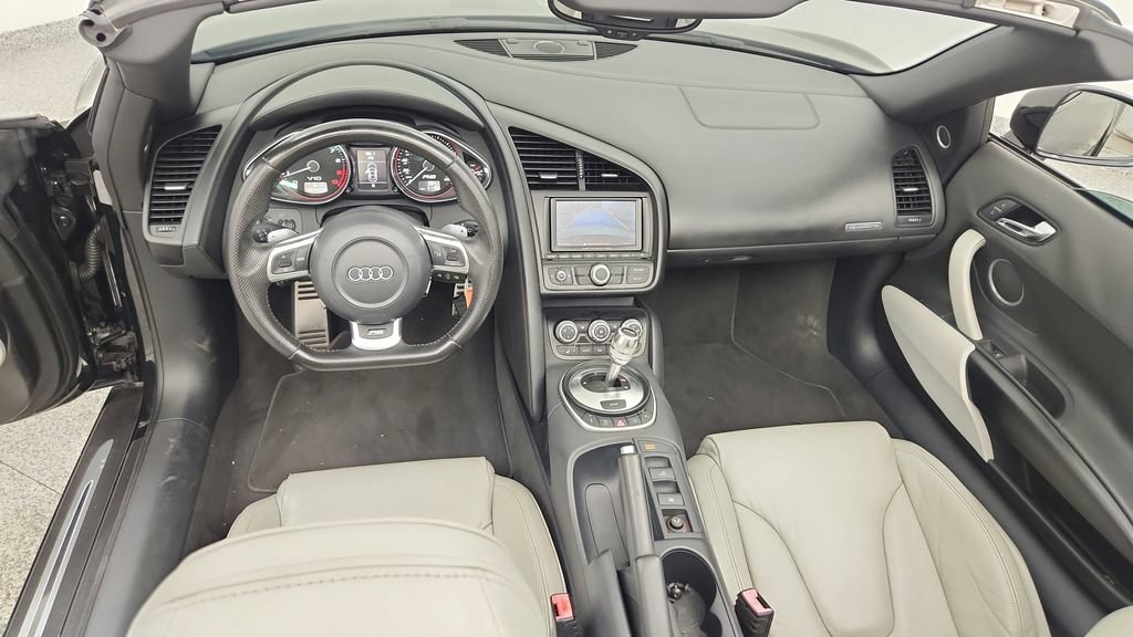 Used 2011 Audi R8 V10 w/ Enhanced Leather Pkg AWD/4WD image 60