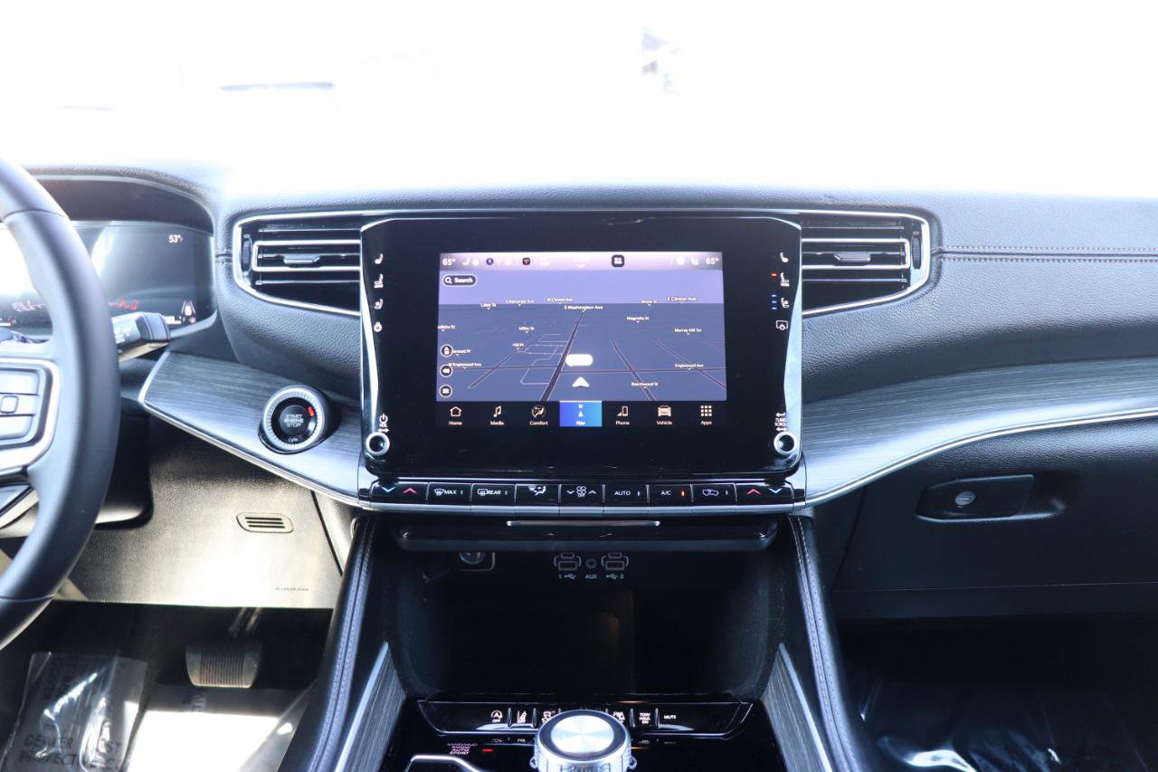 Used 2023 Jeep Wagoneer L Series II image 21