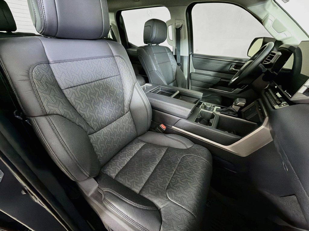 Used 2024 Toyota Tundra Limited AWD/4WD image 24