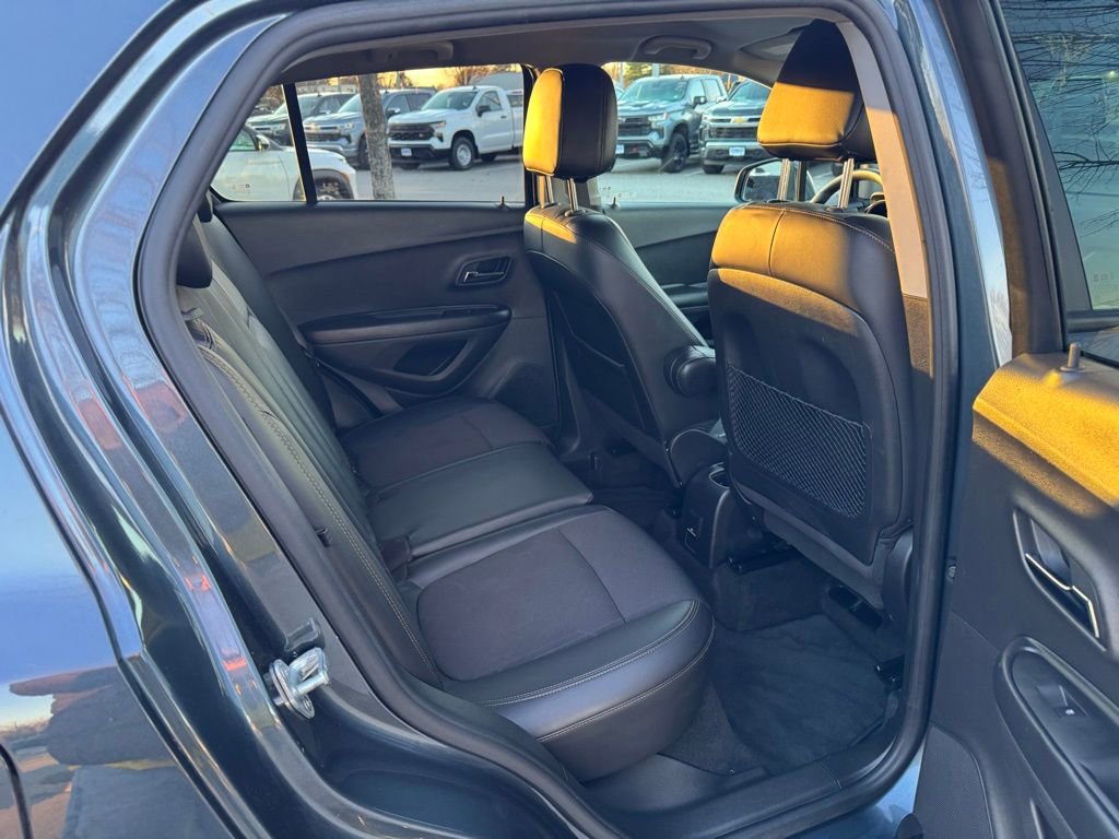 Used 2021 Chevrolet Trax LT w/ Driver Confidence Package image 21