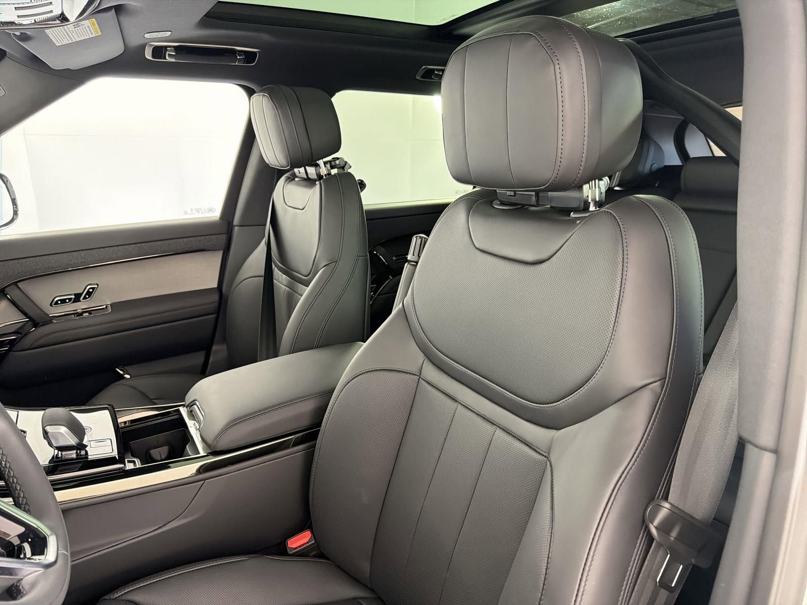 New 2026 Land Rover Range Rover Sport SE image 25