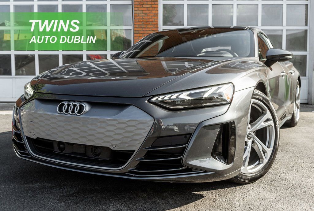 Used 2022 Audi e-tron GT Premium Plus image 1