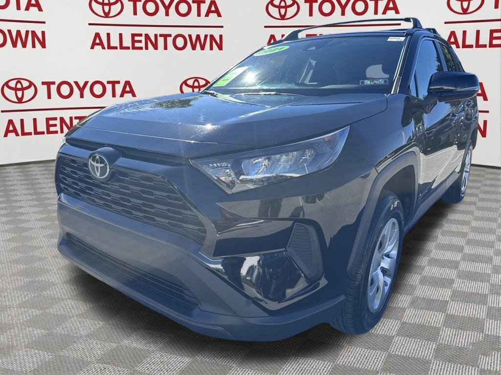 Used 2021 Toyota RAV4 LE AWD/4WD image 19