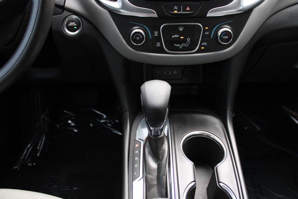 Used 2024 Chevrolet Equinox LS w/ Driver Confidence II Package FWD image 16