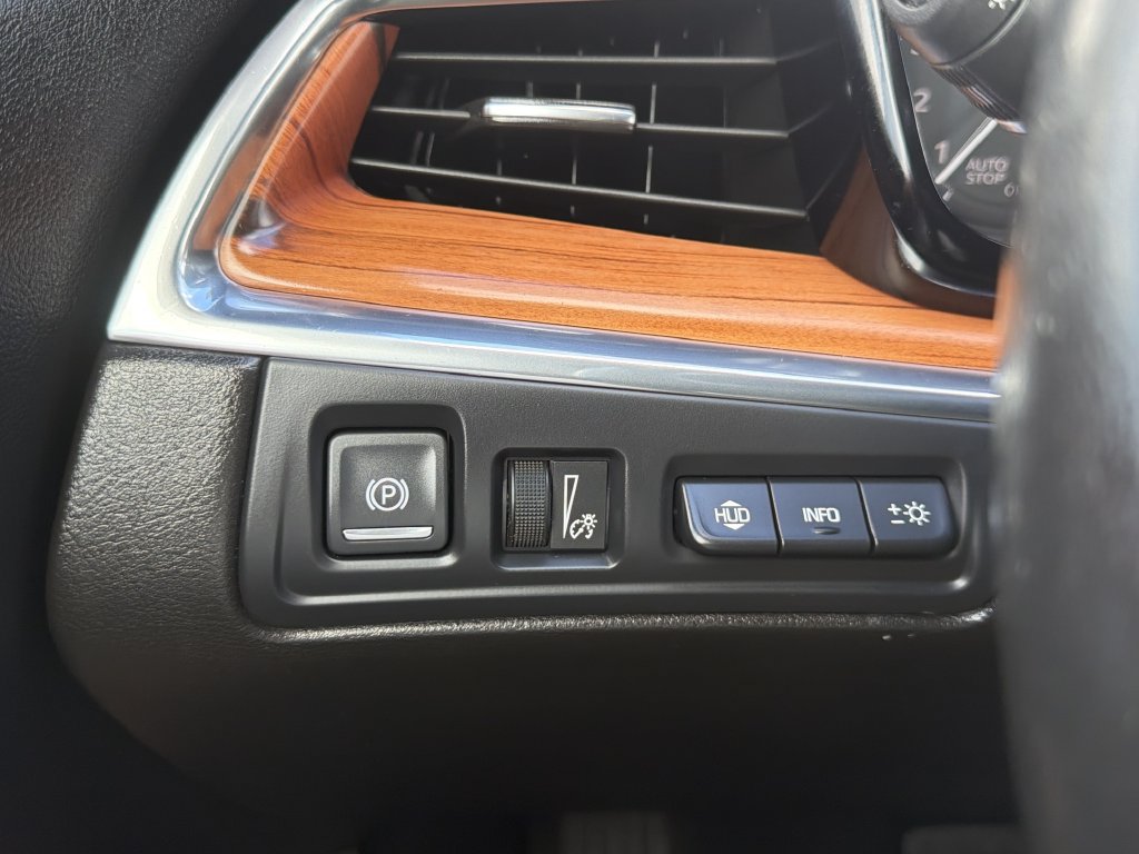 Used 2020 Cadillac XT5 Premium Luxury FWD image 27