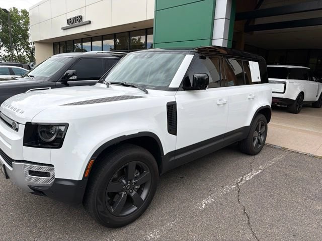 Certified 2024 Land Rover Defender 110 S AWD/4WD image 3