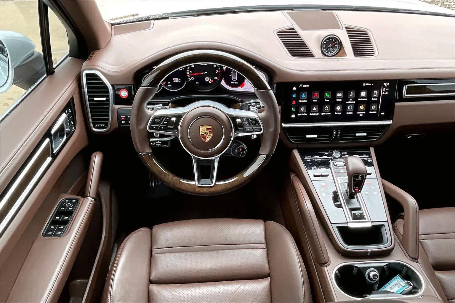 Used 2023 Porsche Cayenne AWD/4WD image 6