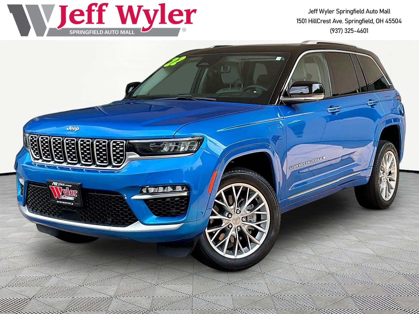 Used 2022 Jeep Grand Cherokee Summit w/ Advanced Protech Group IV AWD/4WD image 1