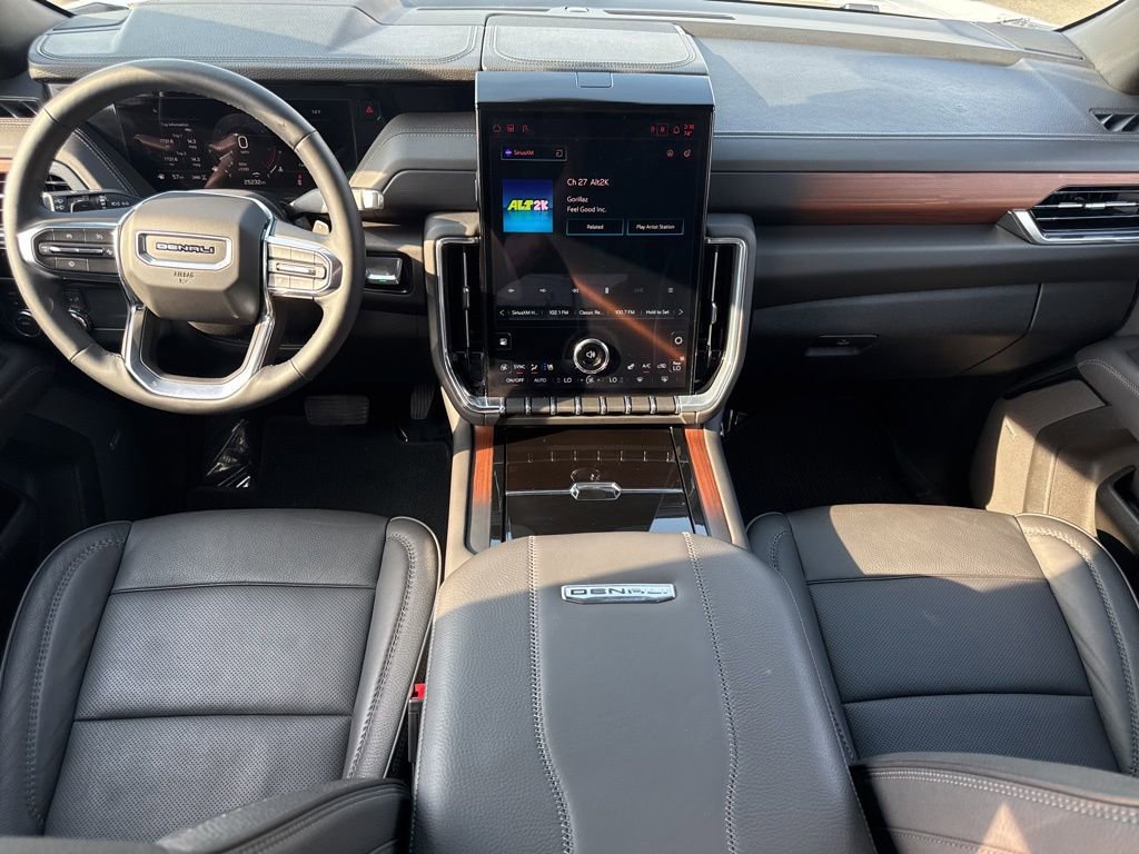 Used 2025 GMC Yukon Denali image 15