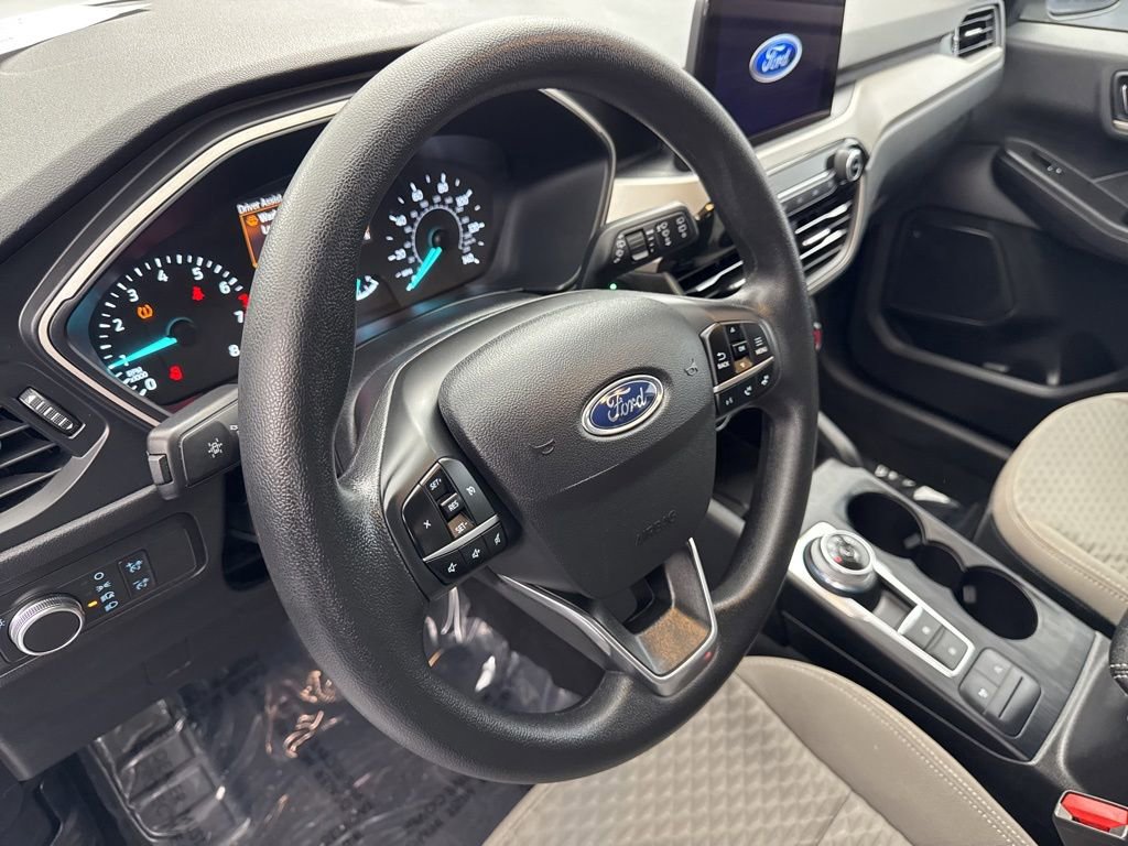 Used 2022 Ford Escape SE FWD image 9