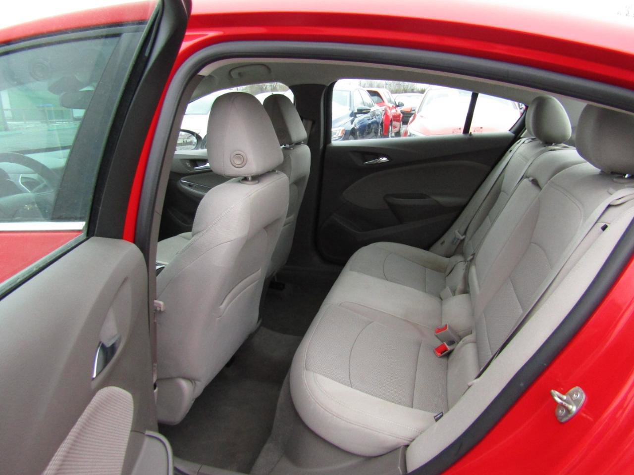 Used 2016 Chevrolet Cruze LT w/ Convenience Package image 20