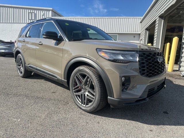 New 2026 Ford Explorer ST w/ Sun And Sound Package