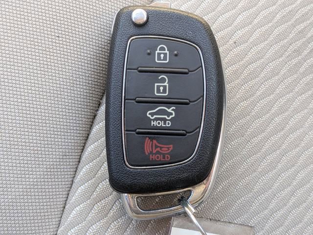 Used 2017 Hyundai Sonata SE image 33